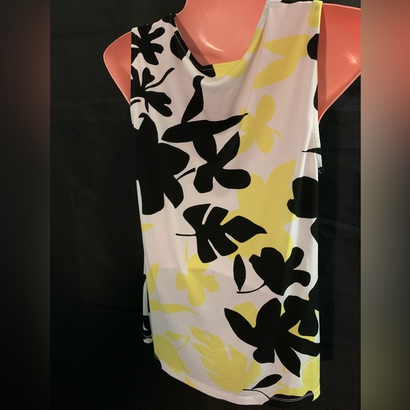 Dana Buchman Women’s Floral Print Sleeveless Blouse Tank Top Size Small - Picture 2 of 3